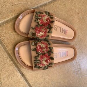 Melissa Jelly Flower Sandals in Size 6